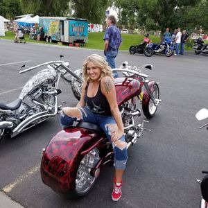 Meet your Posher, Travis